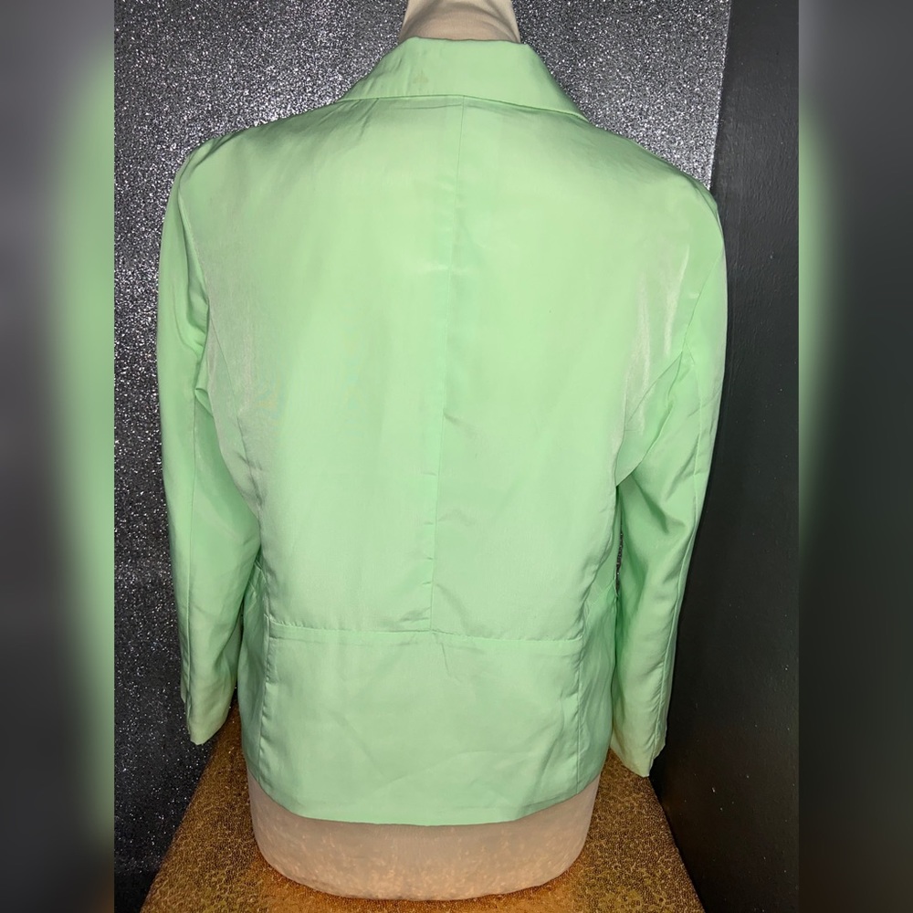 Blazer - Picture 9 of 11